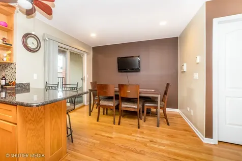 4251 West Montrose Avenue Chicago IL 60641