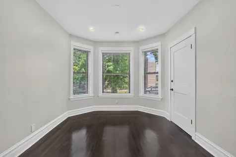 3023 West Wellington Avenue Chicago IL 60618