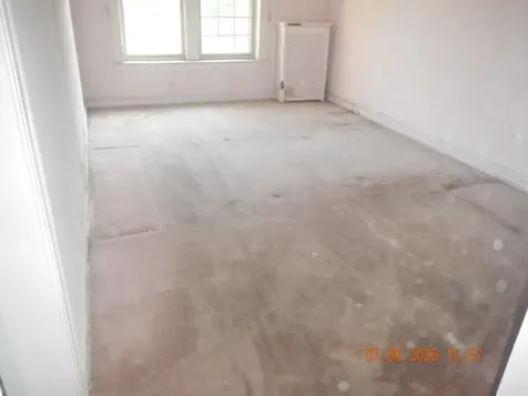 2200 East 70th Place Chicago IL 60649
