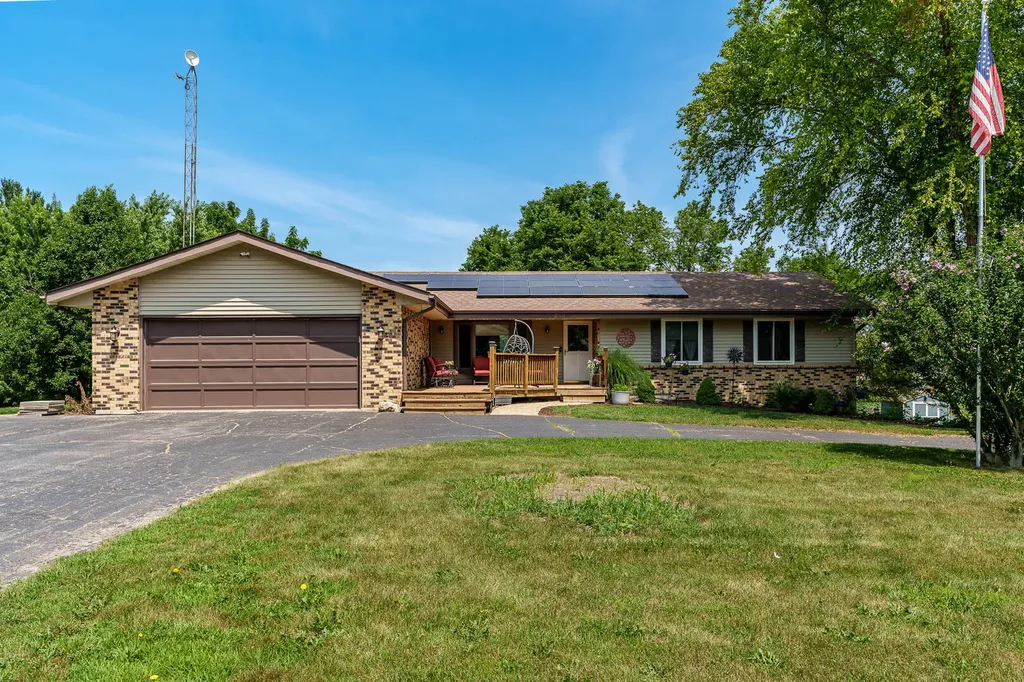 280 Knoll Road Belvidere IL 61008