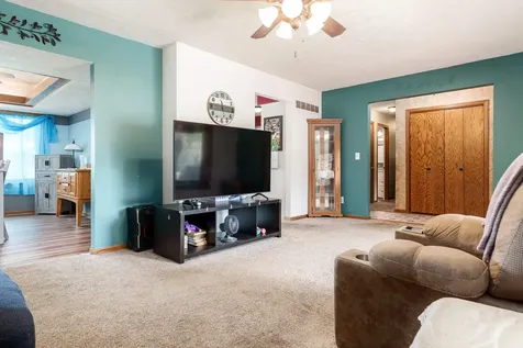 280 Knoll Road Belvidere IL 61008