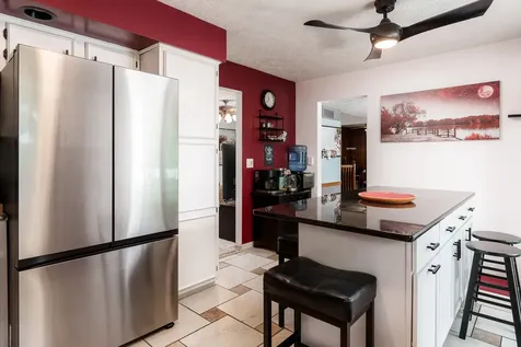 280 Knoll Road Belvidere IL 61008