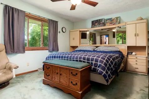 280 Knoll Road Belvidere IL 61008