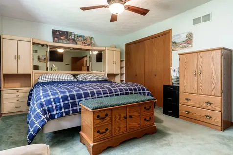 280 Knoll Road Belvidere IL 61008