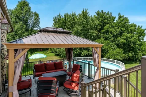 280 Knoll Road Belvidere IL 61008
