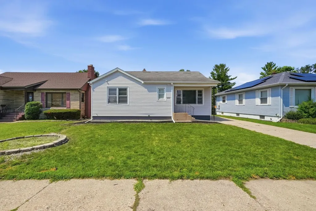 2642 Ridge Road Lansing IL 60438