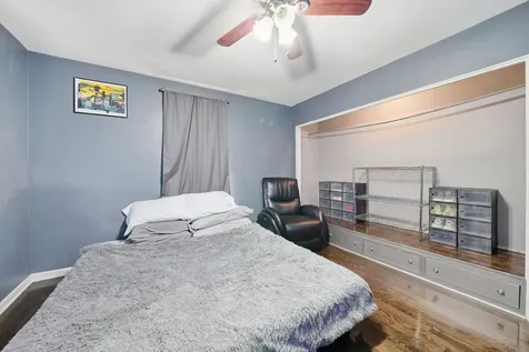2642 Ridge Road Lansing IL 60438