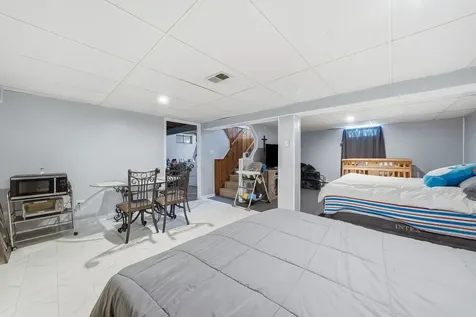 2642 Ridge Road Lansing IL 60438