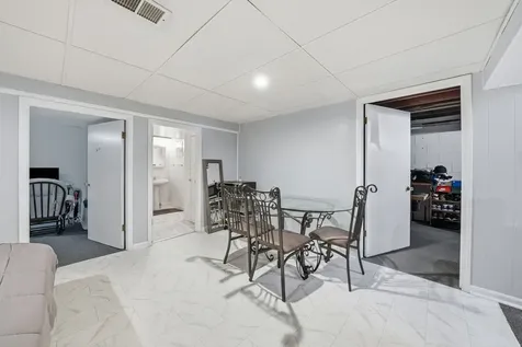 2642 Ridge Road Lansing IL 60438