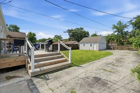 2642 Ridge Road Lansing IL 60438