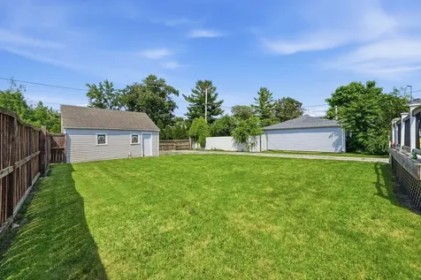 2642 Ridge Road Lansing IL 60438