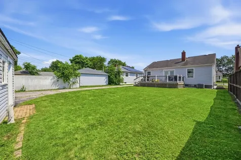 2642 Ridge Road Lansing IL 60438
