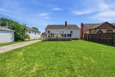 2642 Ridge Road Lansing IL 60438