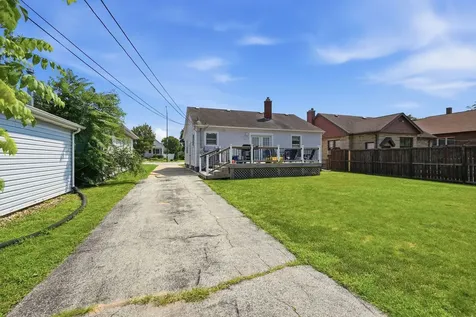 2642 Ridge Road Lansing IL 60438