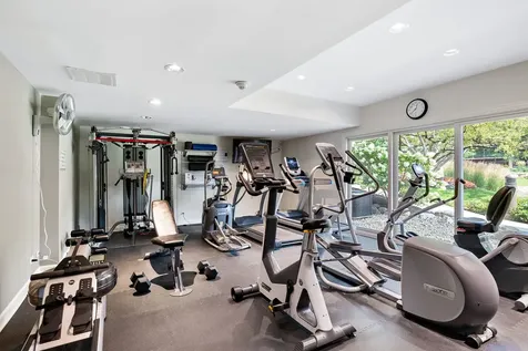 5 Oak Brook Club Drive Oak Brook IL 60523