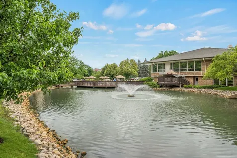 5 Oak Brook Club Drive Oak Brook IL 60523