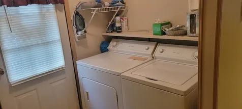 20 Swallow Lane Beecher IL 60401