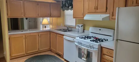 20 Swallow Lane Beecher IL 60401