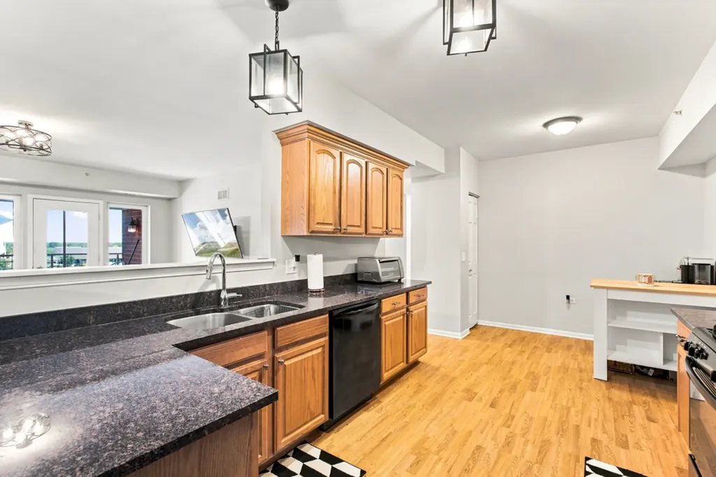 16001 South 88th Avenue Orland Park IL 60462