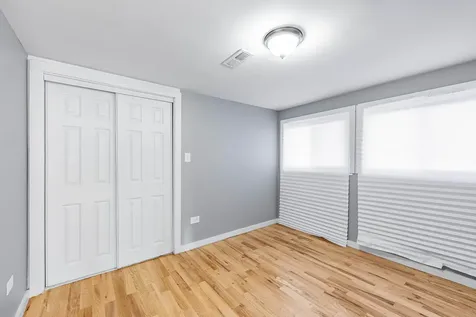 15334 Hoyne Avenue Harvey IL 60426
