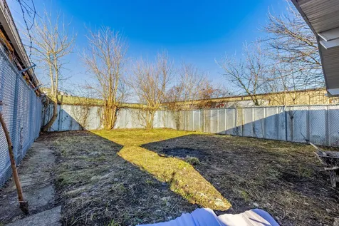 15334 Hoyne Avenue Harvey IL 60426