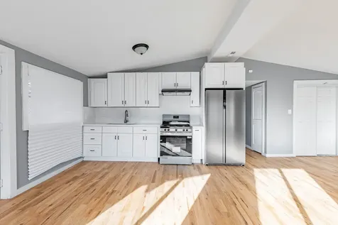 15334 Hoyne Avenue Harvey IL 60426