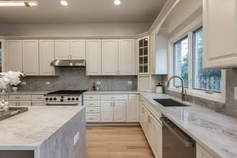 6723 North Harding Avenue Lincolnwood IL 60712