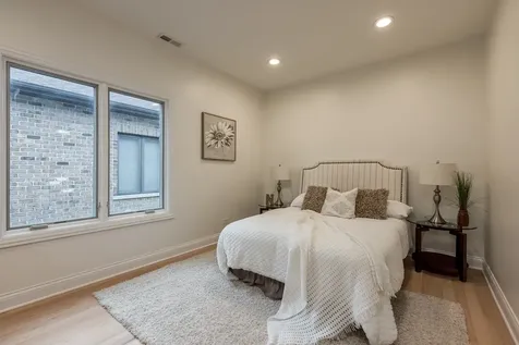 6723 North Harding Avenue Lincolnwood IL 60712