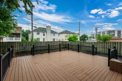6723 North Harding Avenue Lincolnwood IL 60712
