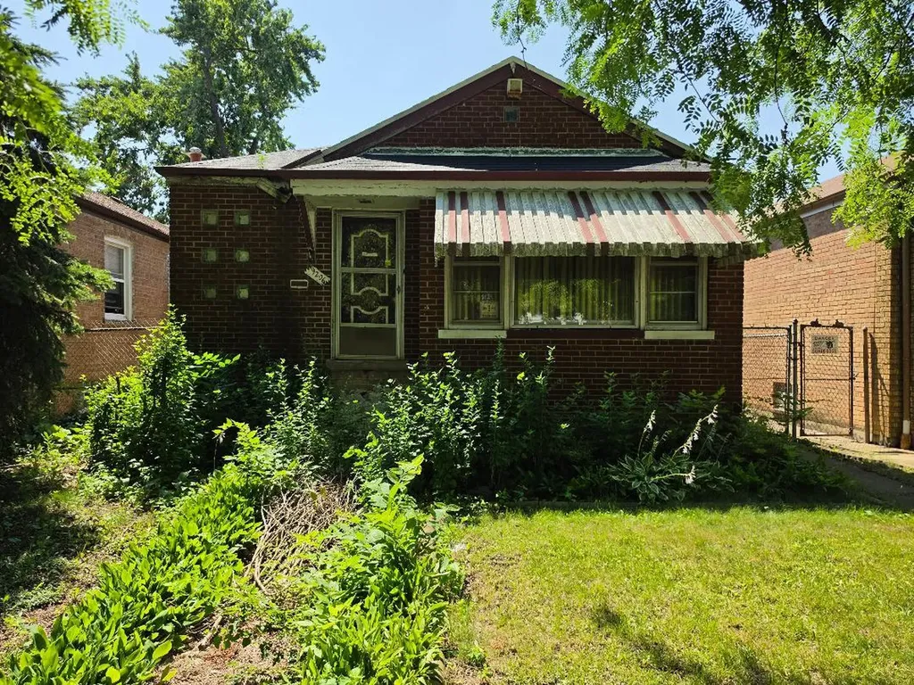 9206 South Normal Avenue Chicago IL 60620