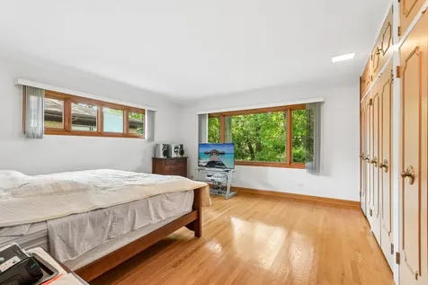 6444 North Kenton Avenue Lincolnwood IL 60712