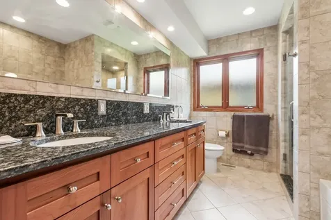 6444 North Kenton Avenue Lincolnwood IL 60712