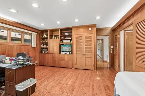 6444 North Kenton Avenue Lincolnwood IL 60712
