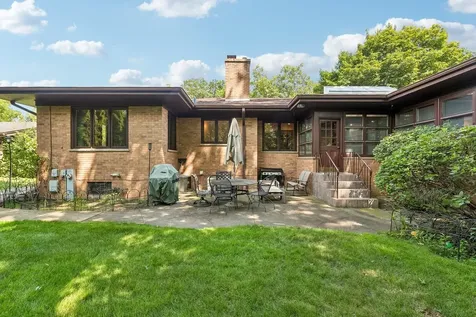 6444 North Kenton Avenue Lincolnwood IL 60712