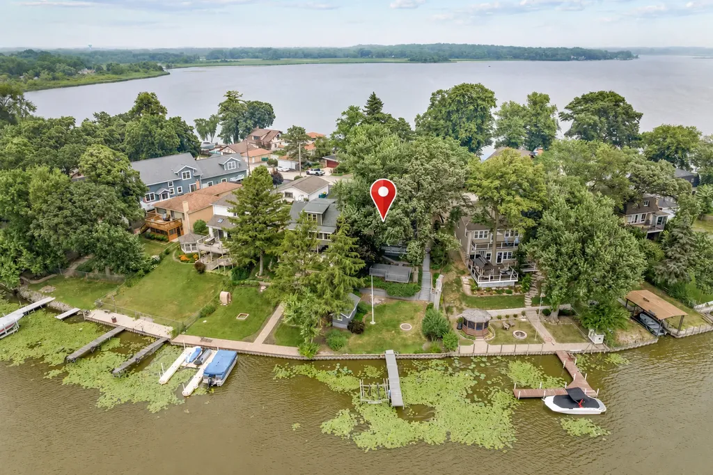 176 Riverside Island Drive Fox Lake IL 60020