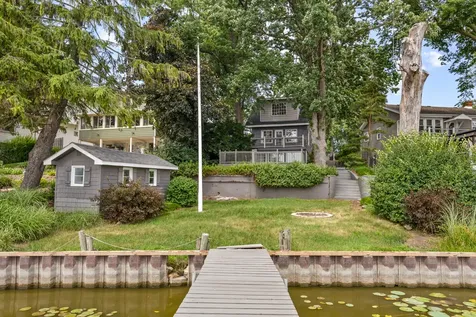 176 Riverside Island Drive Fox Lake IL 60020