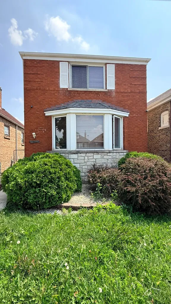 8129 South Winchester Avenue Chicago IL 60620