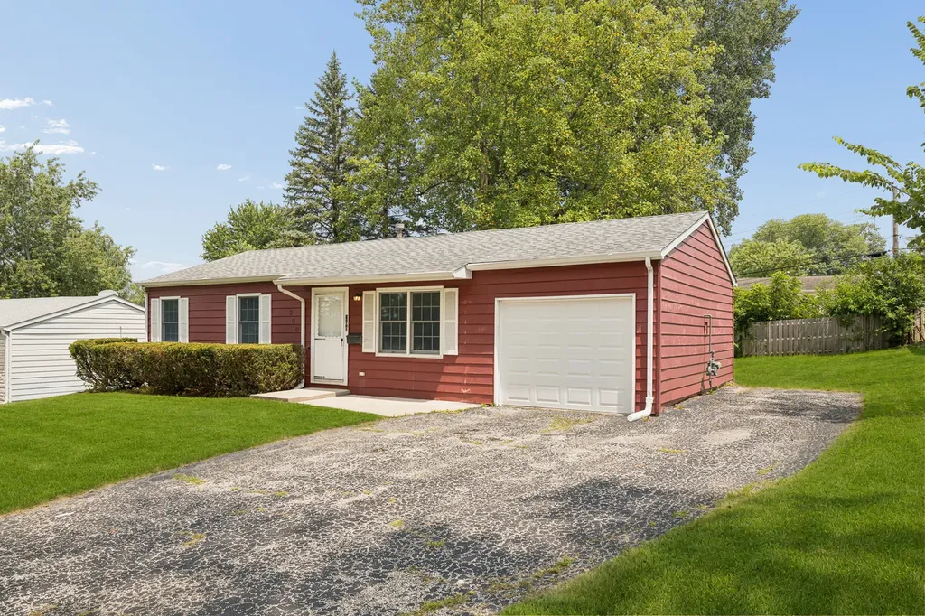 300 Macgregor Road Lockport IL 60441