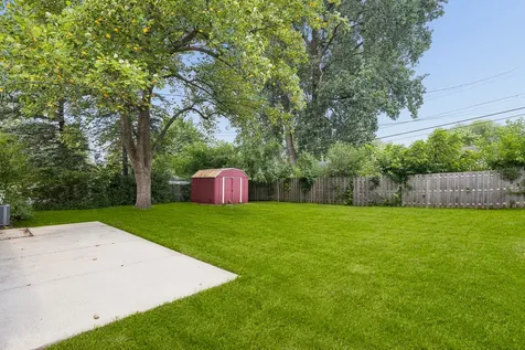 300 Macgregor Road Lockport IL 60441