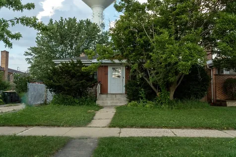 8837 Belleforte Avenue Morton Grove IL 60053