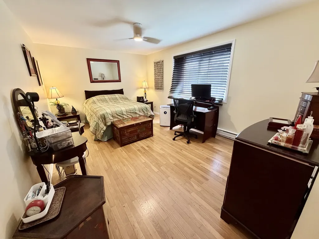1S216 Ardmore Avenue Villa Park IL 60181