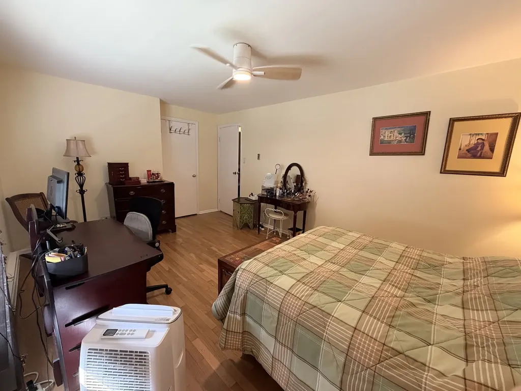 1S216 Ardmore Avenue Villa Park IL 60181