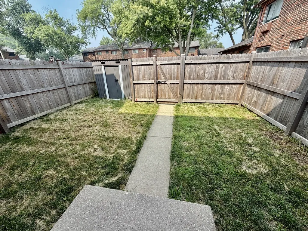 1S216 Ardmore Avenue Villa Park IL 60181