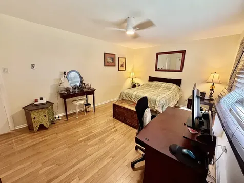 1S216 Ardmore Avenue Villa Park IL 60181