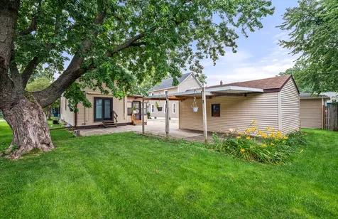 707 Talma Street Aurora IL 60505