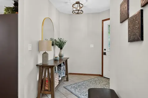 319 Jamatt Court Naperville IL 60540