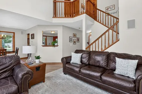 319 Jamatt Court Naperville IL 60540