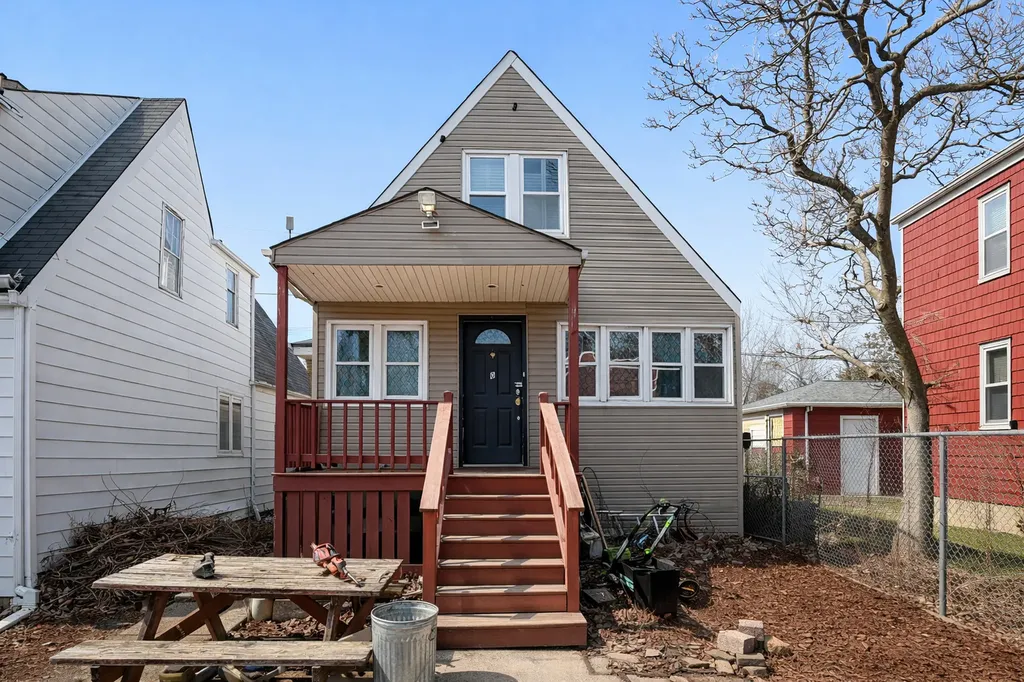 3350 North Overhill Avenue Chicago IL 60634
