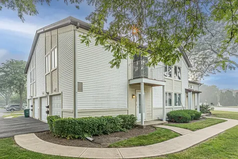 608 Inverrary Lane Deerfield IL 60015