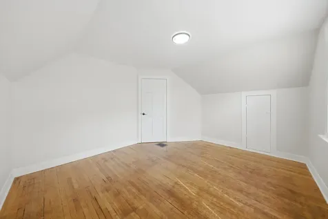 9232 South Essex Avenue Chicago IL 60617